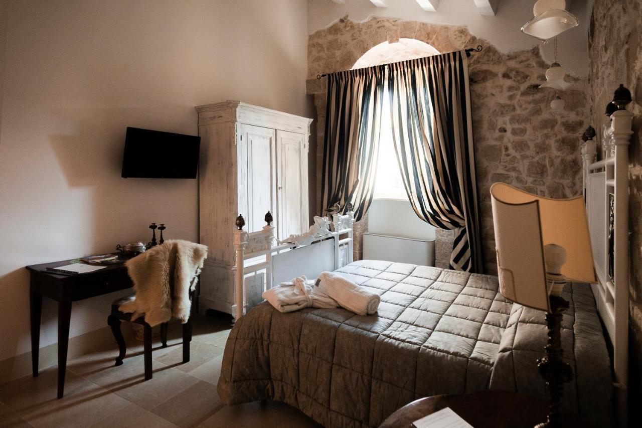 Dimora Di Catullo - Ospitalita Di Charme Villa Palazzolo Acreide Ngoại thất bức ảnh